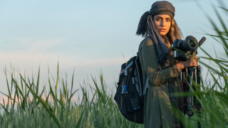 Woman camera backpack field sky - a sky in the background free wallpaper for desktop