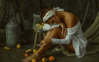 Woman female chair towel fruit - a chair free wallpaper