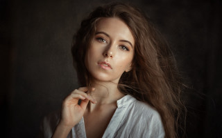 Elina karimova long hair portrait 2 - free portrait wallpaper for desktop