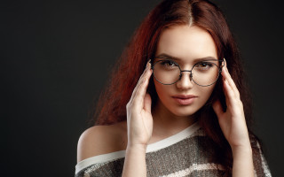 Woman glasses ponytail portrait stock - adrienn henczné deák free wallpaper for desktop