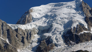 Snowy mountain blue sky clouds 10 - a mountain free wallpaper