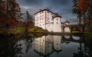 Castle bridge water trees clouds - romanesque free wallpaper for desktop