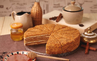 Cake slice honey plate food - food photography free wallpaper for desktop