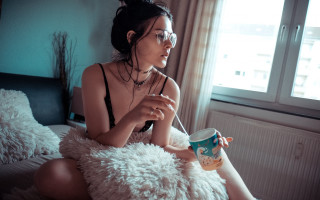 Woman sitting coffee cat glasses - free vintage wallpaper