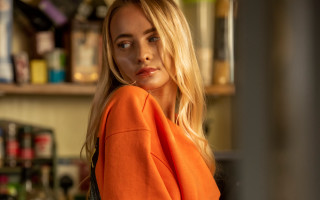 Orange top store bottle cans - a store free wallpaper