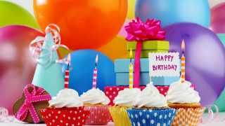 Birthday cupcake candles decorations balloons - anne rigney free wallpaper