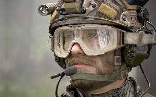 Man helmet goggles microphone realistic - carl gustaf pilo free wallpaper