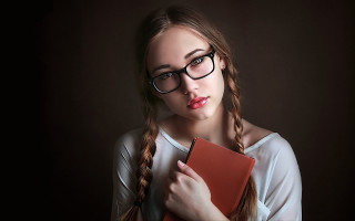 Woman glasses book portrait ankazhuravleva - glasses holding free wallpaper for desktop