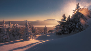 Snowy mountain lake autumn sunset - anamorphic free wallpaper