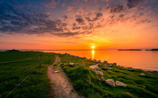 Sunset path water landscape clouds - free summer wallpaper for desktop