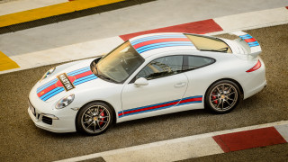 White sports car colorful stripe - a street corner free wallpaper for desktop