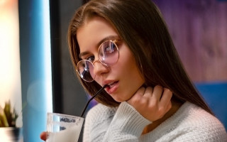 Woman glasses milk surprised Eszter - a glass of milk free wallpaper