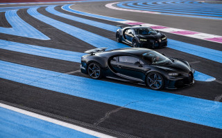 Bugatti race track symmetry futurism - free motorcycles wallpaper