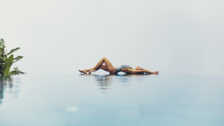 Woman pool relaxation arabesque reflection - tranquil free wallpaper