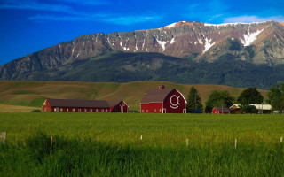 Red barn green field mountain - douglas robertson bisset free wallpaper