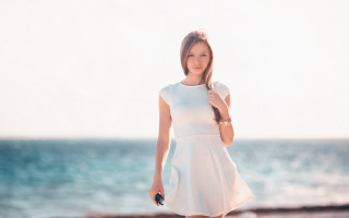 Beach woman white dress suitcase - american barbizon school free wallpaper