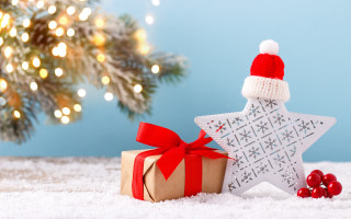 Star ornament christmas hat present - ornament free wallpaper