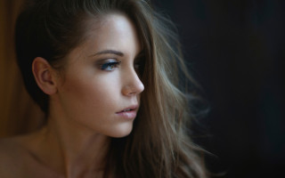 Eszter mattioni blue eyes serious - beautiful bone structure free wallpaper