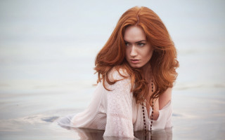 Red haired woman water serious - leesha hannigan free wallpaper