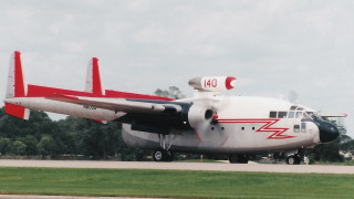 Large propeller plane airport runway - top of an airport runway free wallpaper