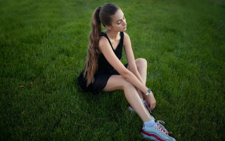Girl sitting on grass nature 2 - american barbizon school free wallpaper