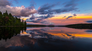 Lake trees clouds sunset reflection - colorful cloud free wallpaper