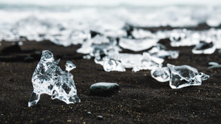 Ice crystals beach rock aurora - rock and water free wallpaper for desktop