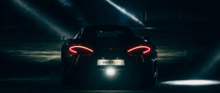 Car lights dark spotlight back - the back of the car free wallpaper