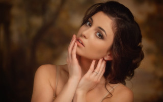 Woman ring portrait studio tree - a ring free wallpaper