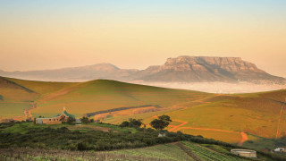 Mountain farm foggy sky twilight - a foggy sky in the background free wallpaper for desktop
