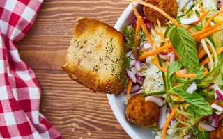 Salad bowl bread vegetables checkered - a bowl free wallpaper