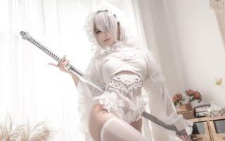 White dress woman knife cosplay - a statue free wallpaper
