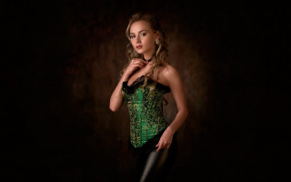 Woman green black corset portrait - artur tarnowski free wallpaper