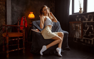 Woman sitting couch lamp chair 2 - a couch in a room free wallpaper for desktop