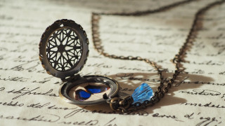 Necklace locke butterfly paper chain - steampunk free wallpaper