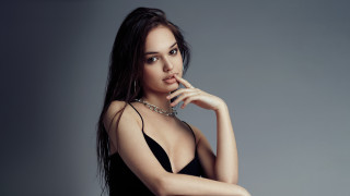 Woman black dress portrait elina 2 - hq free wallpaper