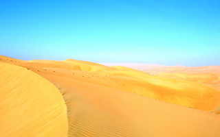 Desert horse rider blue sky - a blue sky above them free wallpaper
