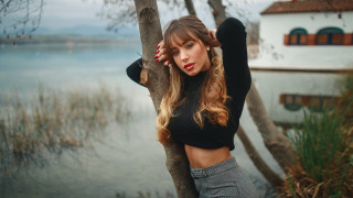 Woman leaning tree lake portrait 2 - eva gonzalès free wallpaper