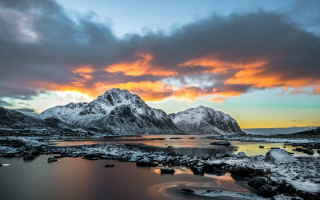 Mountain lake sunset snow foreground - covered free wallpaper for desktop