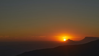 Sunset mountain bird gradient sky - a sunset free wallpaper for desktop