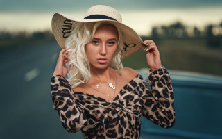 Woman hat leopard print outdoor - free vintage wallpaper for desktop