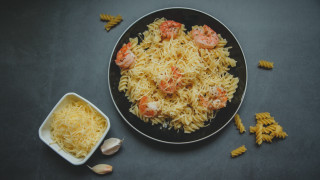 Pasta shrimp garlic food photography - food photography free wallpaper