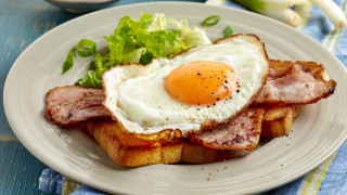 Food plate eggs bacon bread - a tablecloth free wallpaper