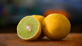 Lemons wooden table stilllife moon - food photography free wallpaper for desktop