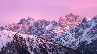 Snowy mountain range pink sky 2 - a pink sky in the foreground free wallpaper