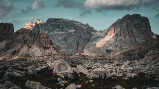 Mountain range red house cloudy - andrea orcagna free wallpaper