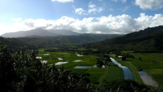 Valley river mountains clouds cityscape - a view of a valley free wallpaper