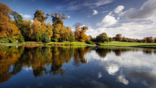 Lake trees clouds autumn golf - autumn free wallpaper for desktop