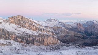 Snowy mountain range pink sky - a pink sky above free wallpaper
