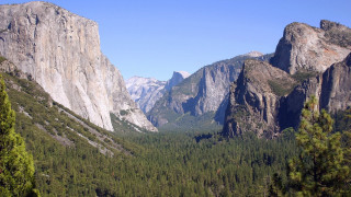 Mountain valley forest lake sky - a clear sky free wallpaper for desktop